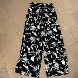 Floral wide leg pant